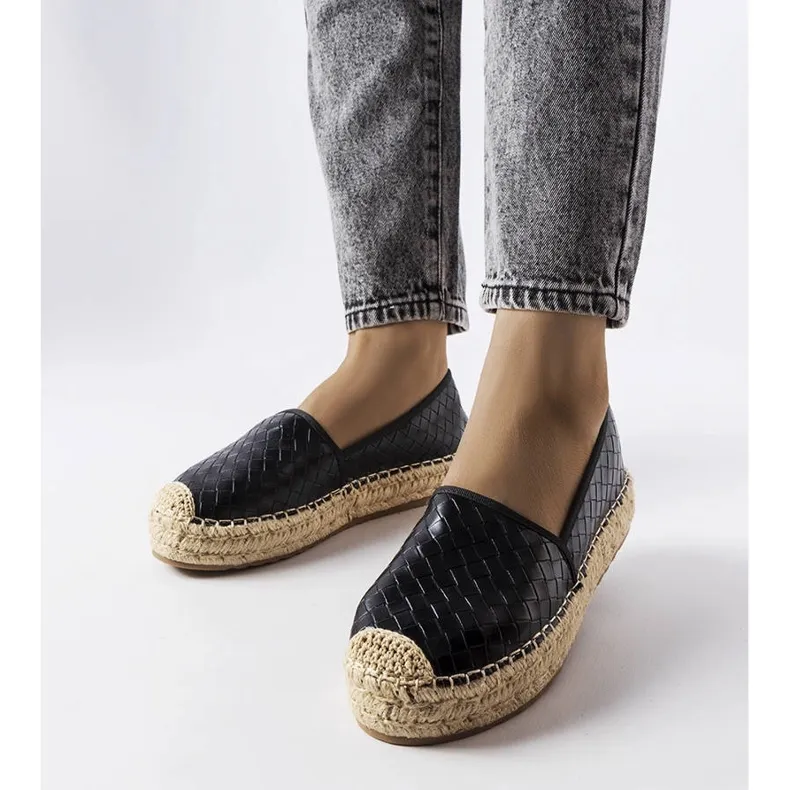 Black espadrilles decorated with Geoffrey embossing