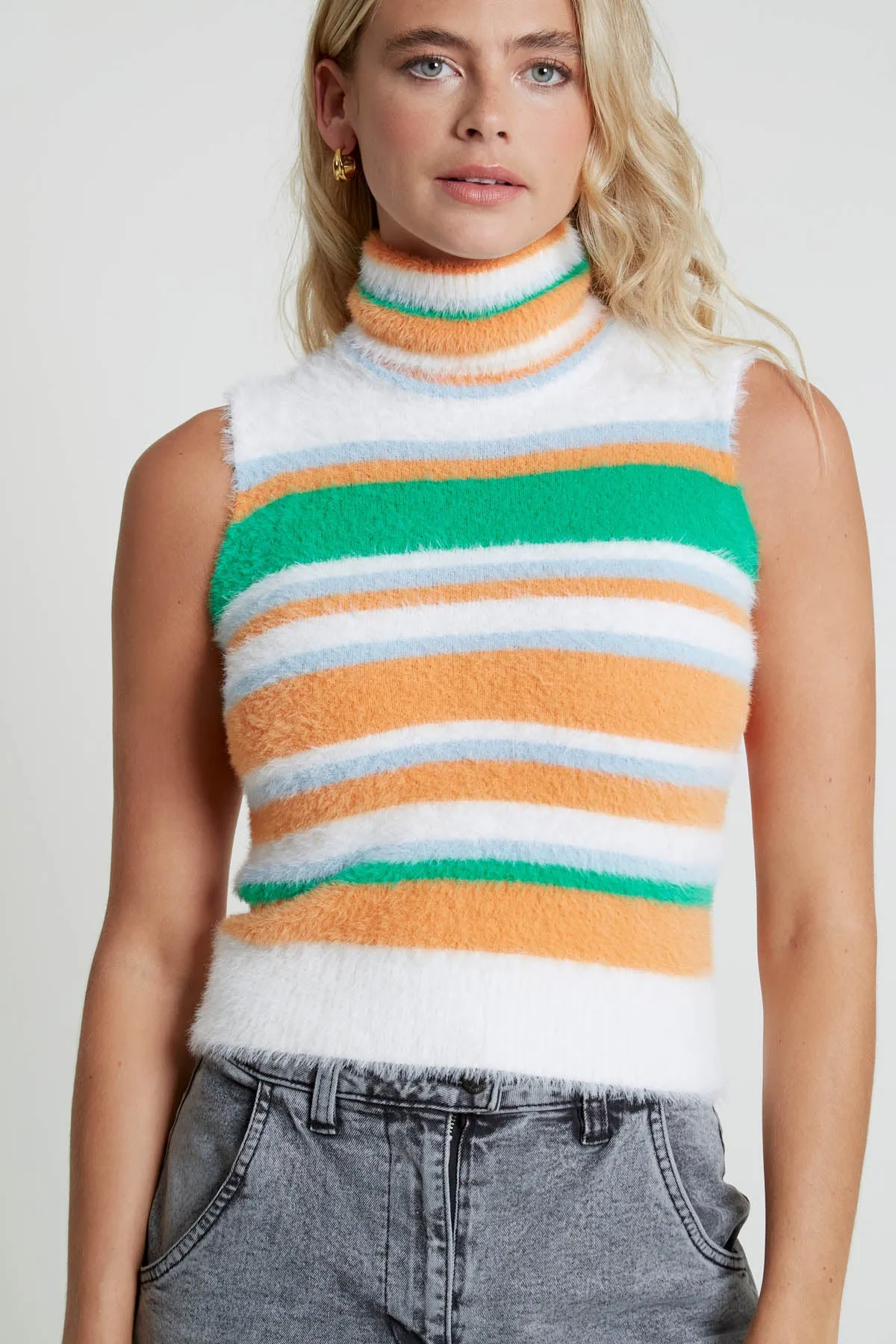 IFI FLUFFY KNIT ROLL NECK STRIPED VEST