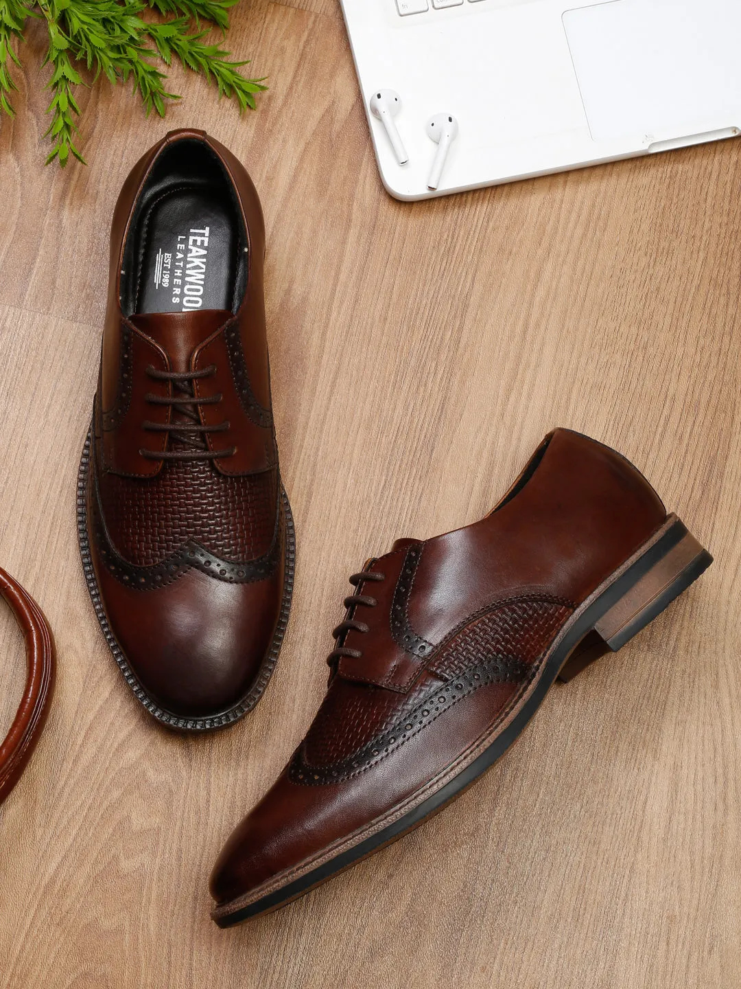 Men Brown Solid Genuine Leather Formal Brogues