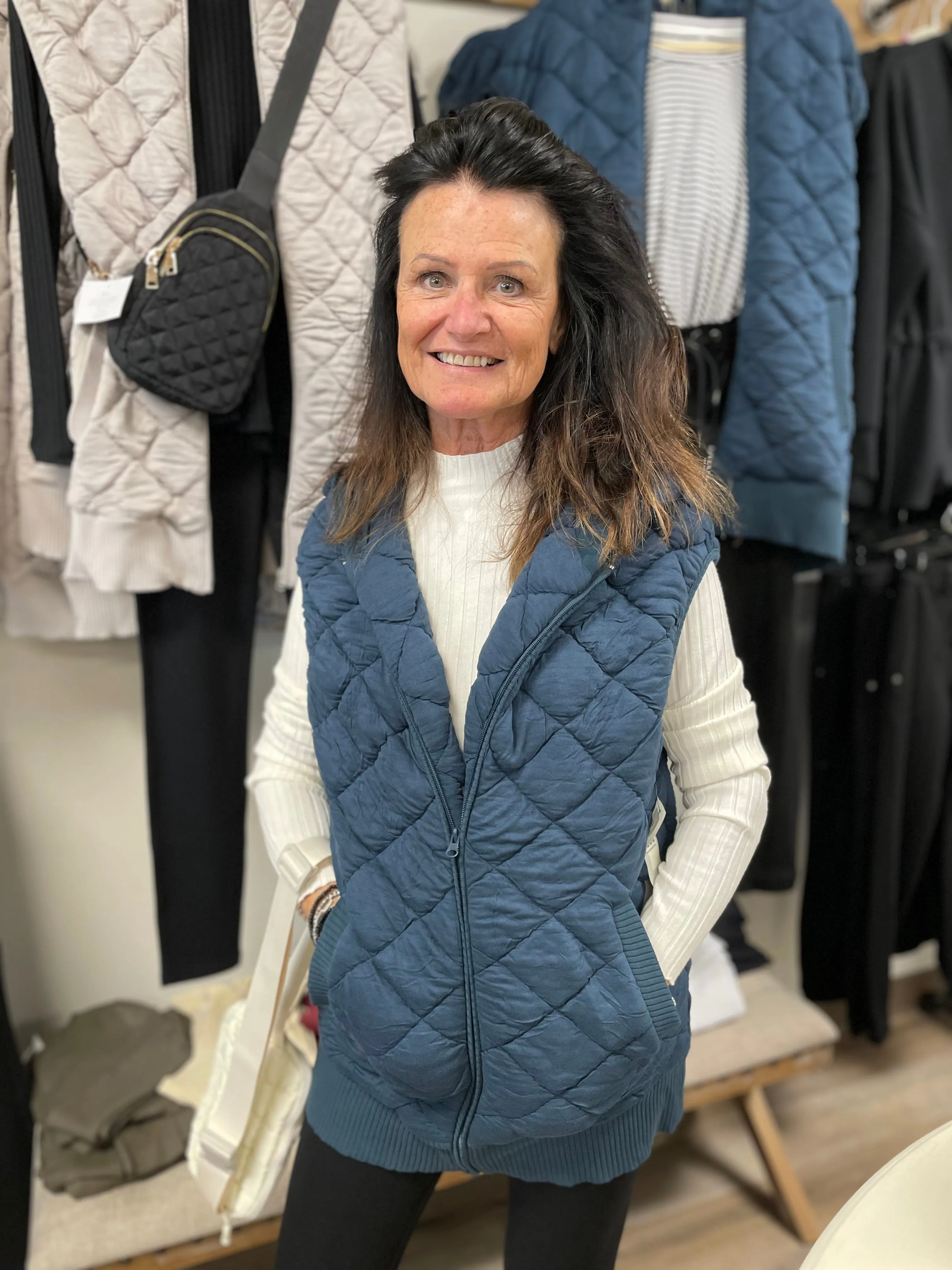 OVERSIZED QUILTED VEST | BLUE