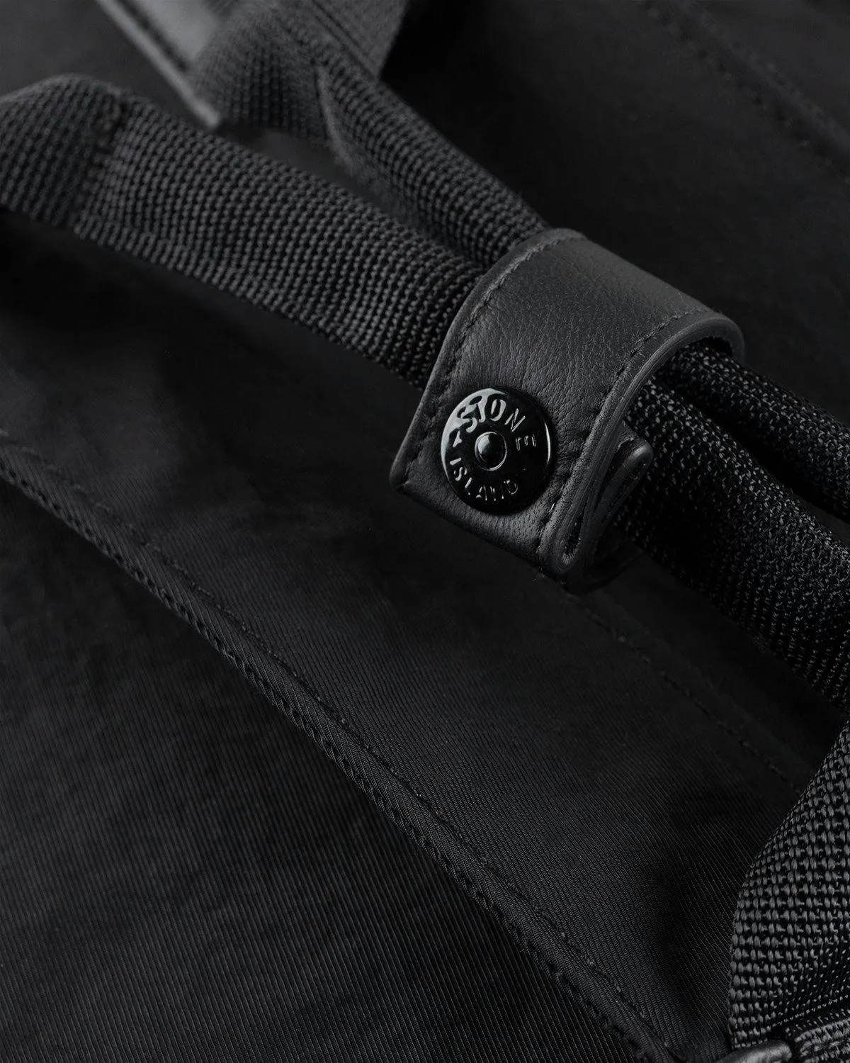 Stone Island – 91274 Nylon Twill Rucksack Black | Highsnobiety Shop