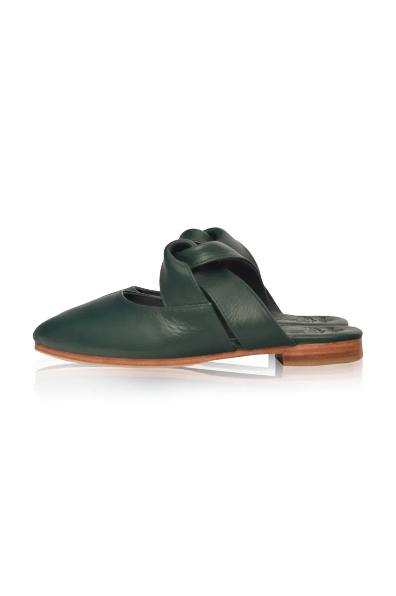 Taj Mahal Pointy Toe Mules in Olive Green