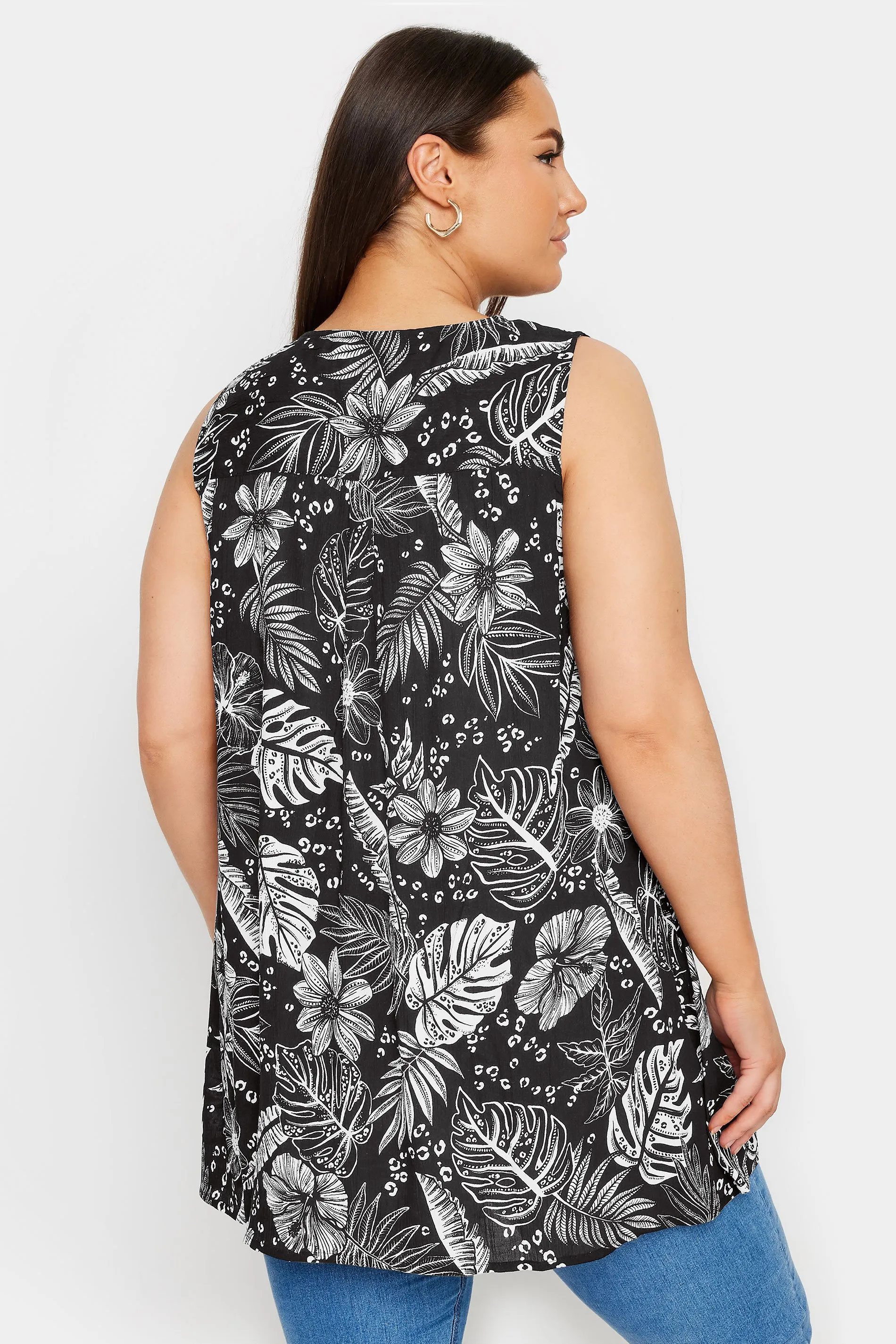 YOURS Curve Black Leaf Print Pleat Front Vest Top